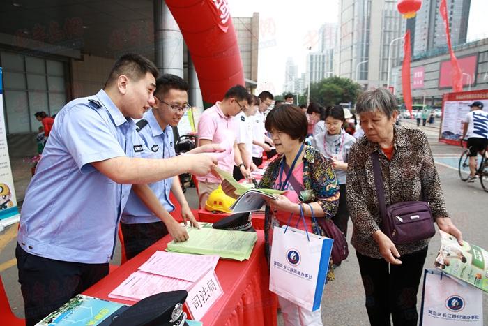 新奧最準(zhǔn)免費(fèi)資料大全100期 02-10-26-33-39-47Q：30,新奧最準(zhǔn)免費(fèi)資料大全解析，探尋第100期數(shù)字奧秘（02-10-26-33-39-47Q，30）